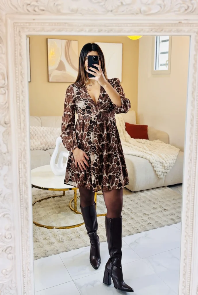 melby-robe-chocolat-fleuri-midi