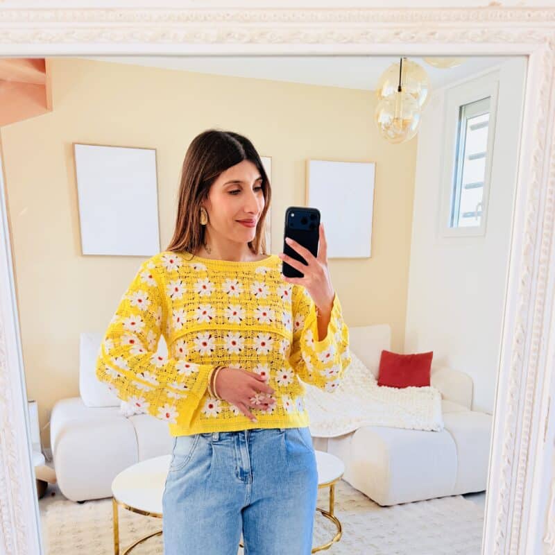 MELBY - Top en maille jaune avec fleurs blanches