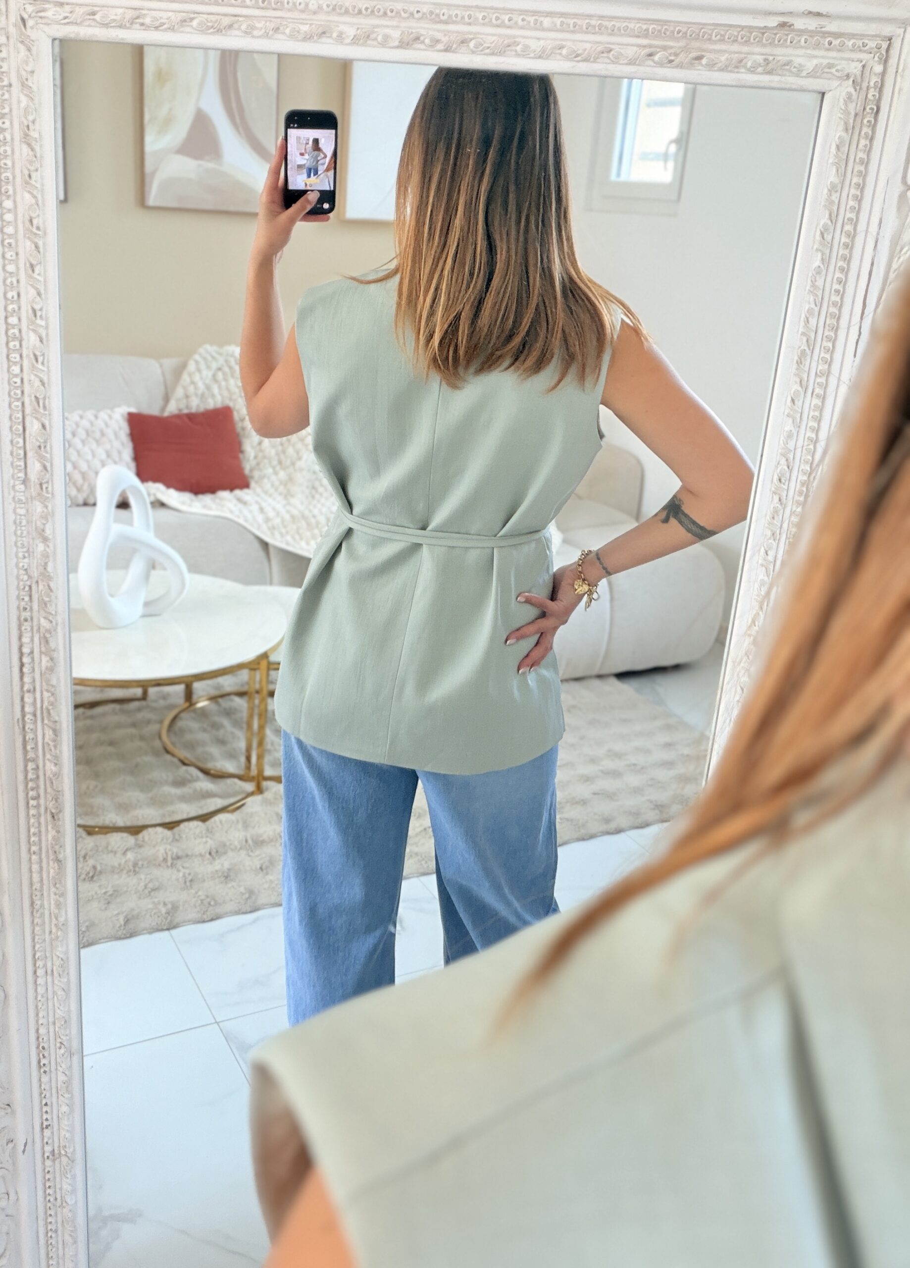 Blazer élégant avec ceinture sans manches couleur vert d'eau – Image 4