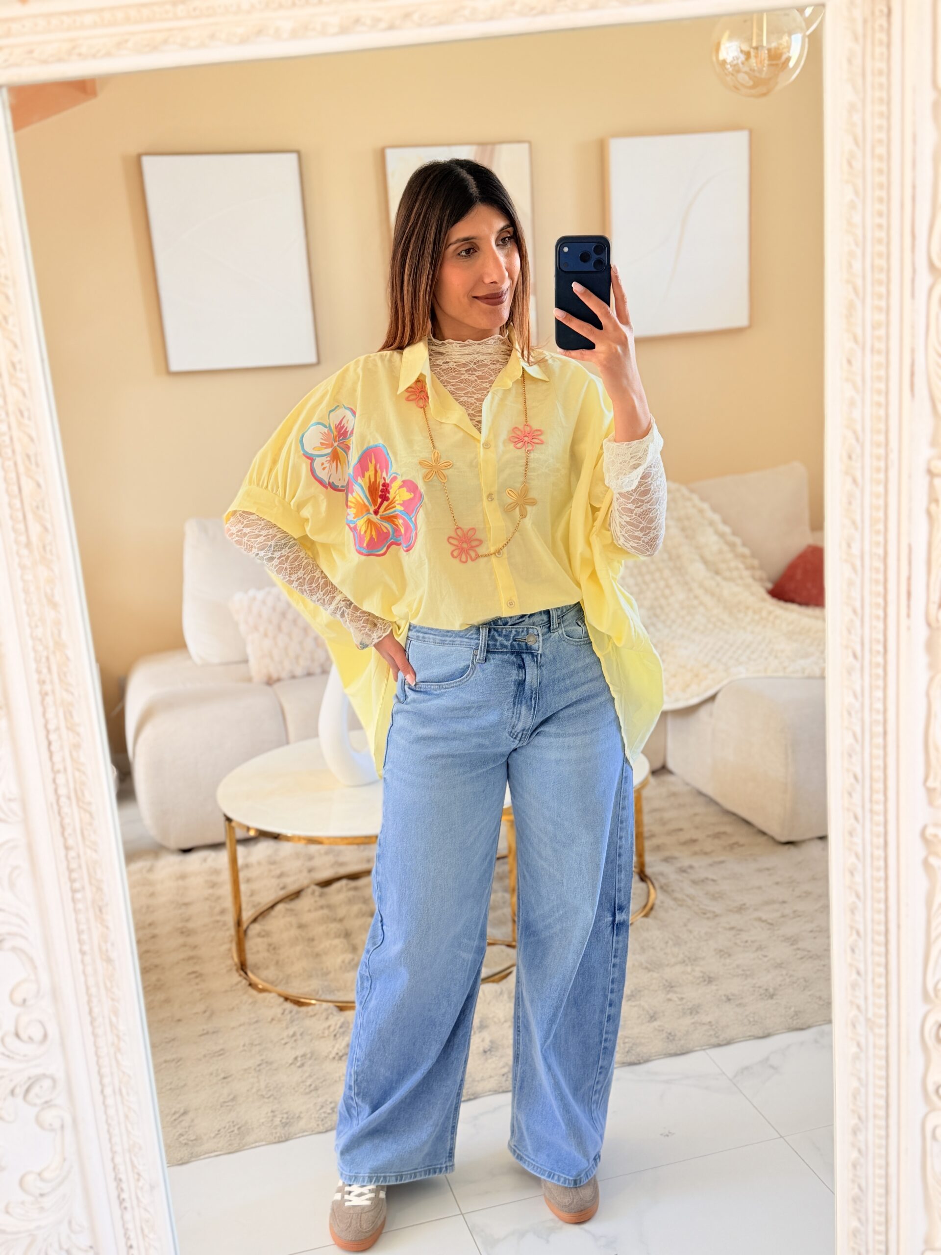 Sublime blouse DOLCE FLORA couleur jaune avec motifs fleurs – Image 4