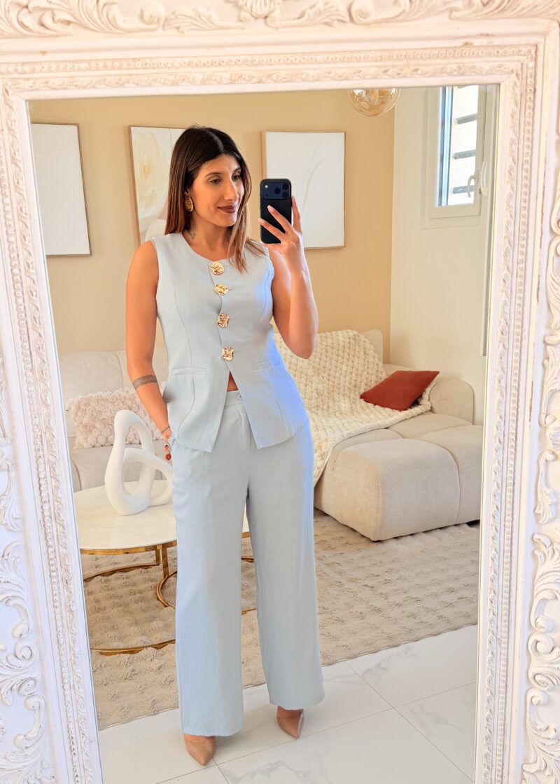 Pantalon et haut élégant pour femme bleu pastel