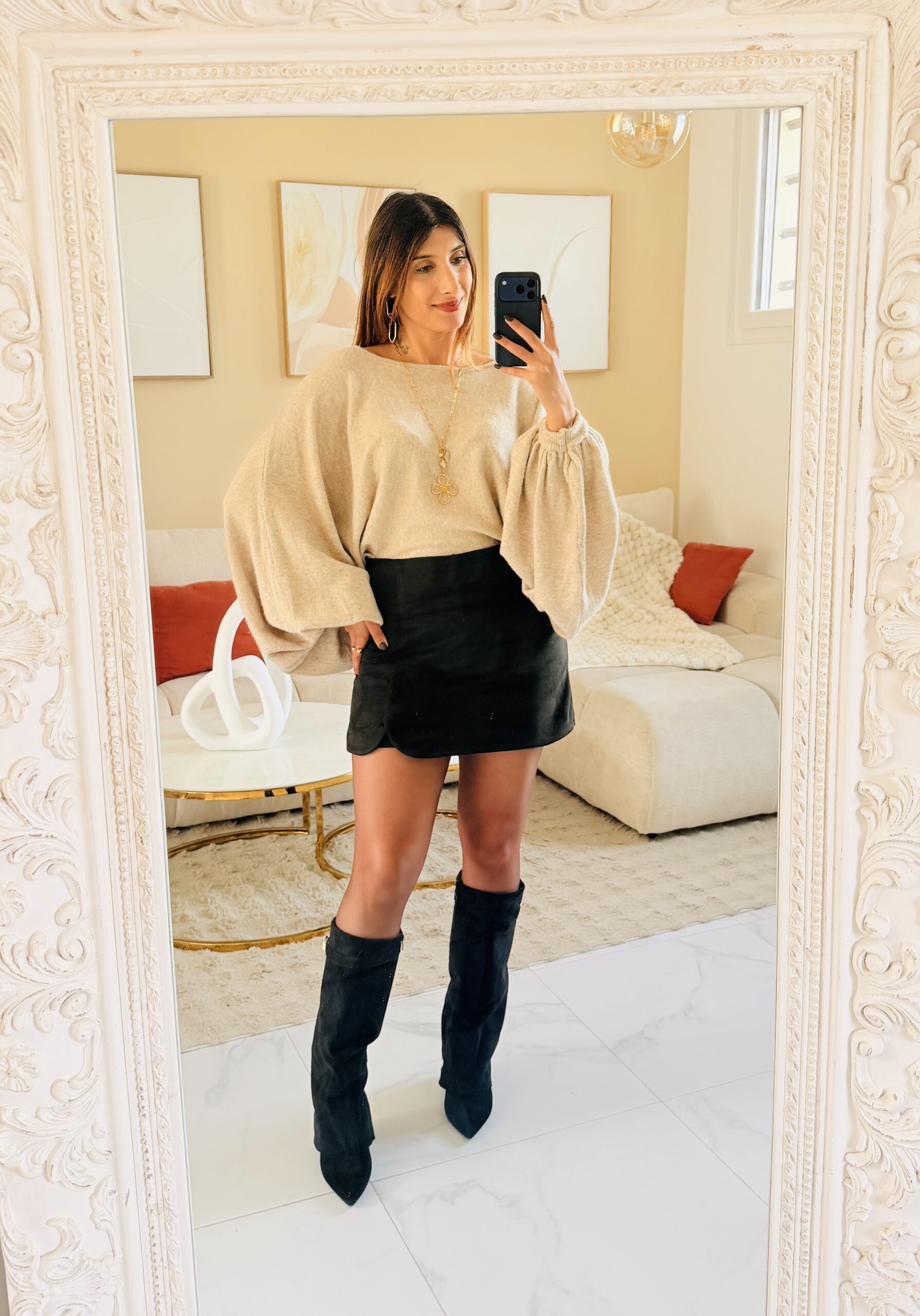 Jupe short en suédine LIVIA - Noir – Image 4